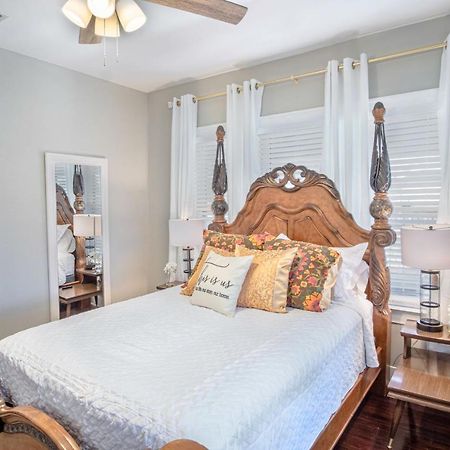 Stunning 3 Bedroom Home Near Dt Alamodome - Riverwalk San Antonio Exterior photo