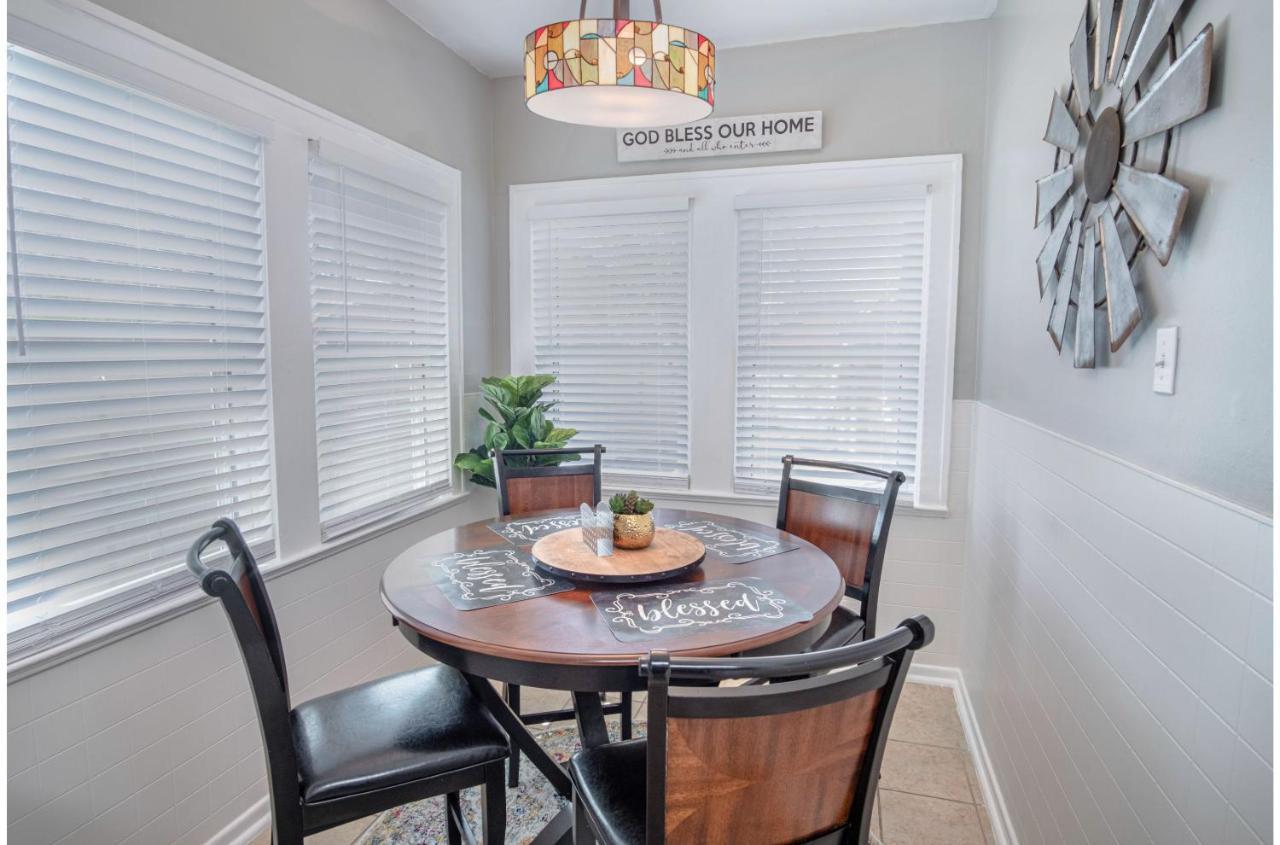 Stunning 3 Bedroom Home Near Dt Alamodome - Riverwalk San Antonio Exterior photo