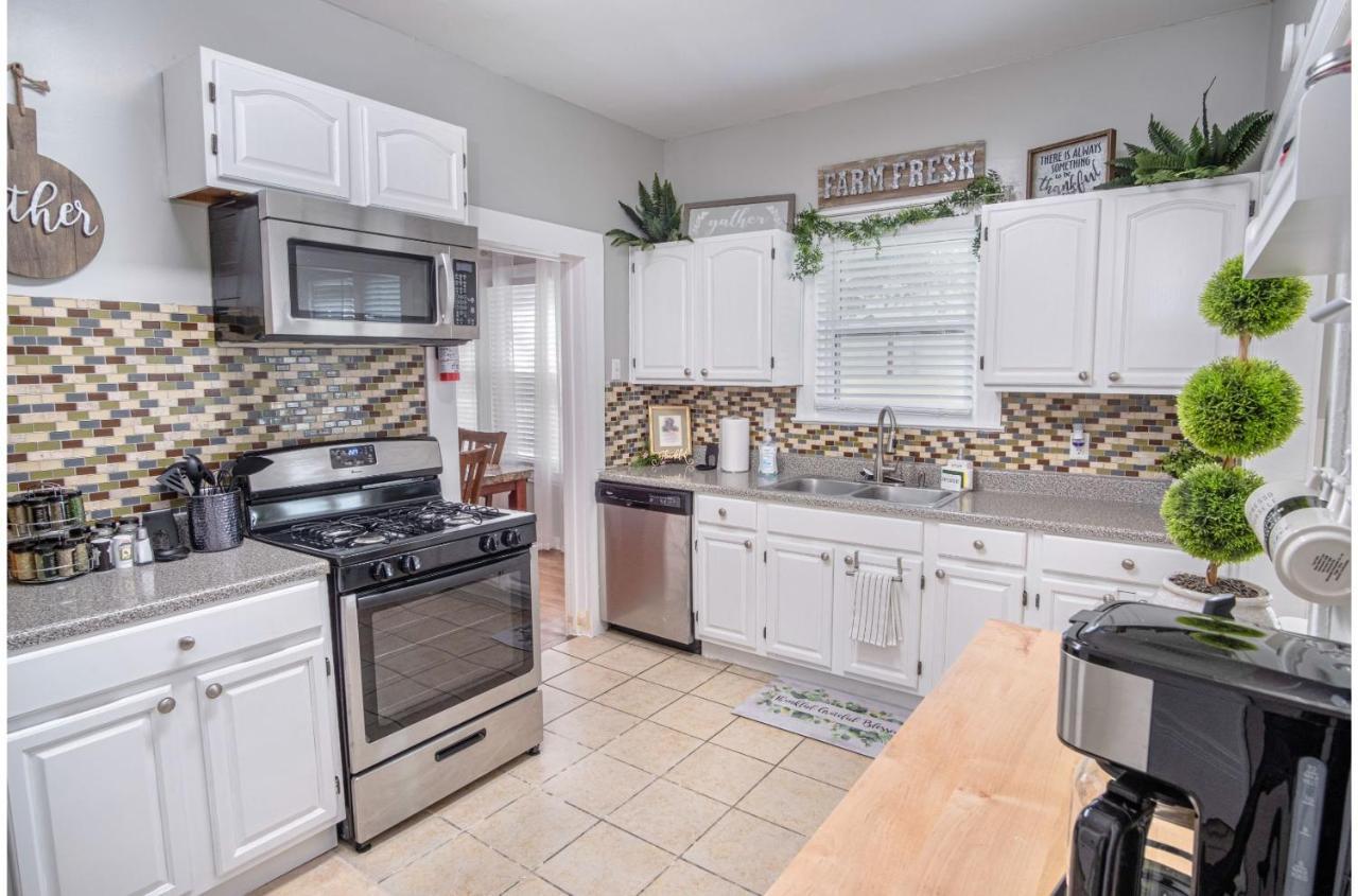 Stunning 3 Bedroom Home Near Dt Alamodome - Riverwalk San Antonio Exterior photo