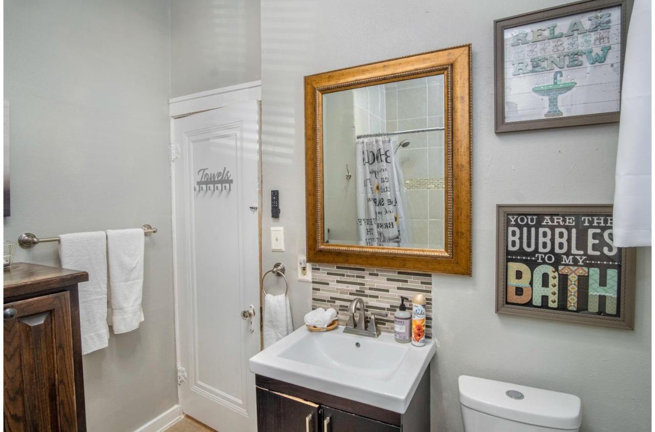 Stunning 3 Bedroom Home Near Dt Alamodome - Riverwalk San Antonio Exterior photo